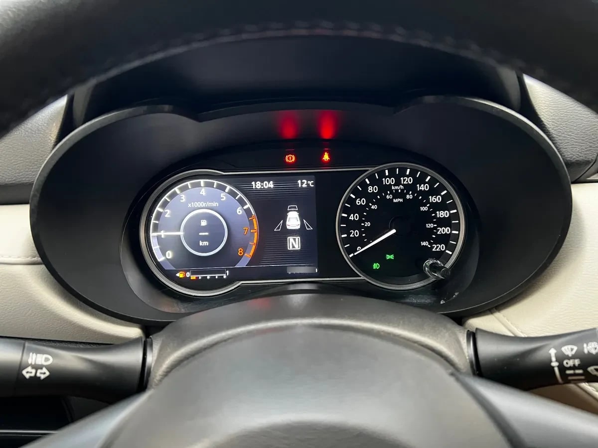 NISSAN VERSA 1.6 Exclusive At año 2023