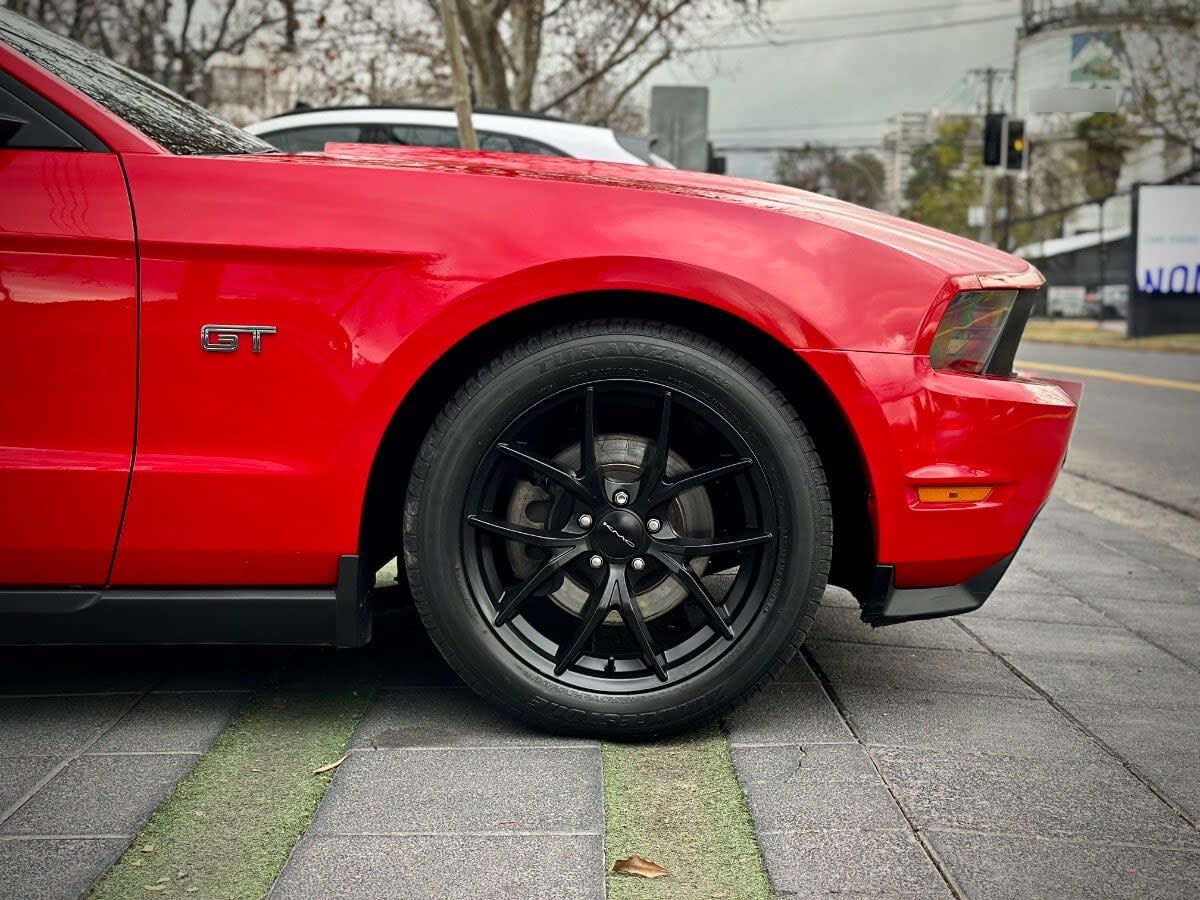 Ford Mustang Gt año 2010