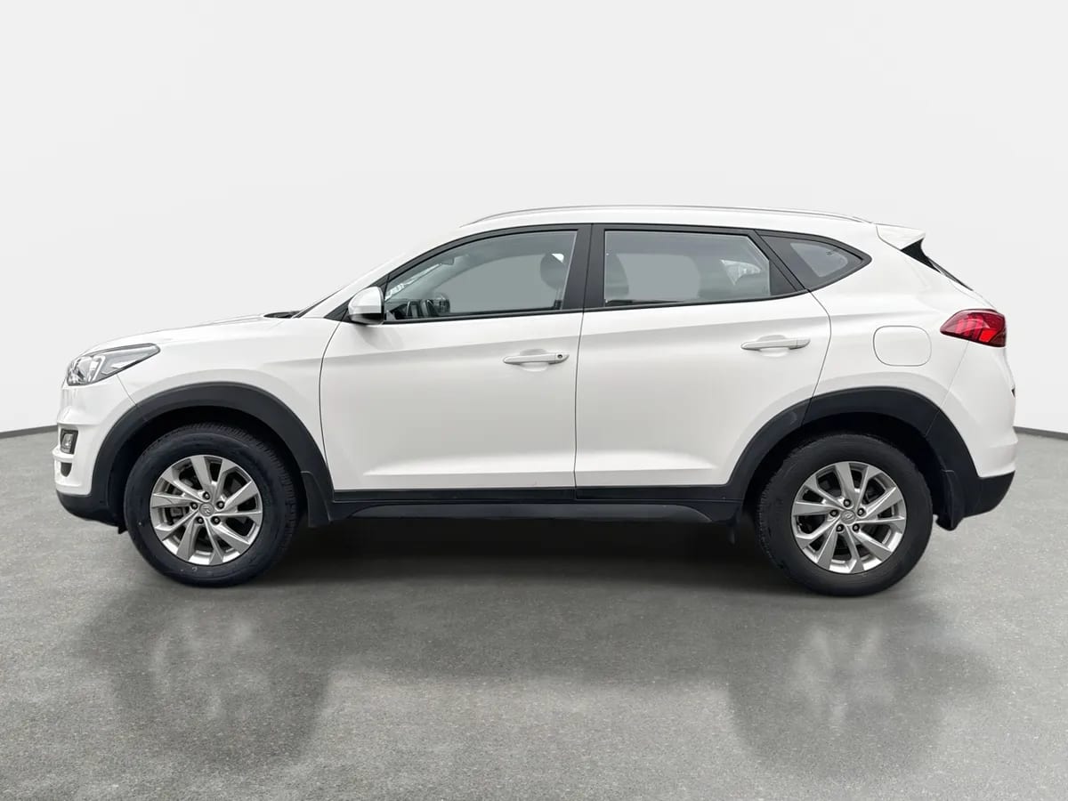 Hyundai Tucson 2.0 Plus Fl 4x2 Mt 5p año 2021