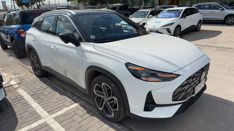 MG One 1.5t Dlx 4x2 Cvt At 5p año 2023