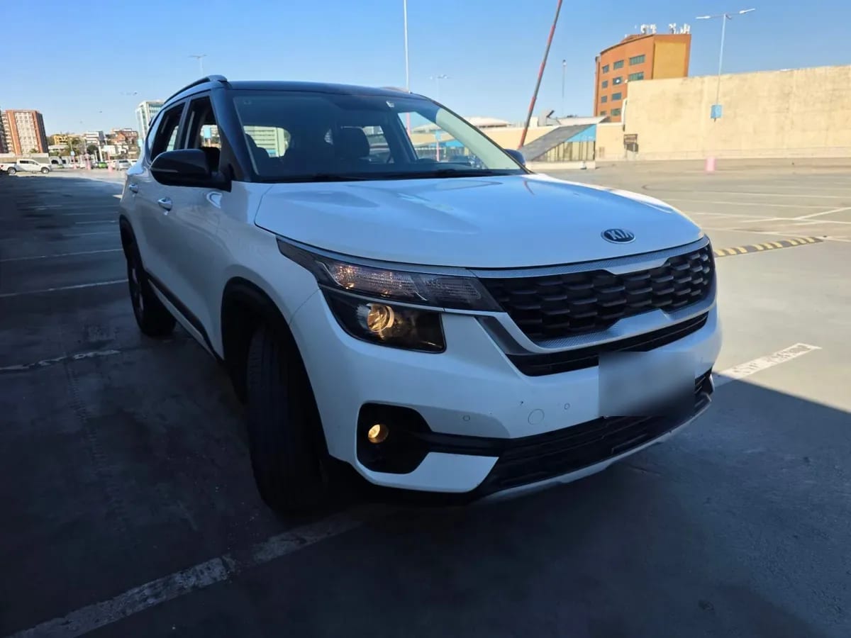 Kia Seltos 1.6 Ex 4x2 6mt 5p año 2021