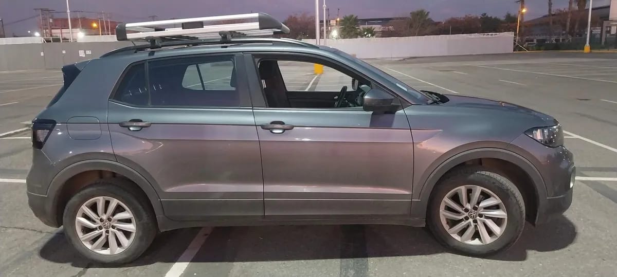 Volkswagen T-Cross 1.0 Tsi Trendline 4x2 Mt5 5p año 2023