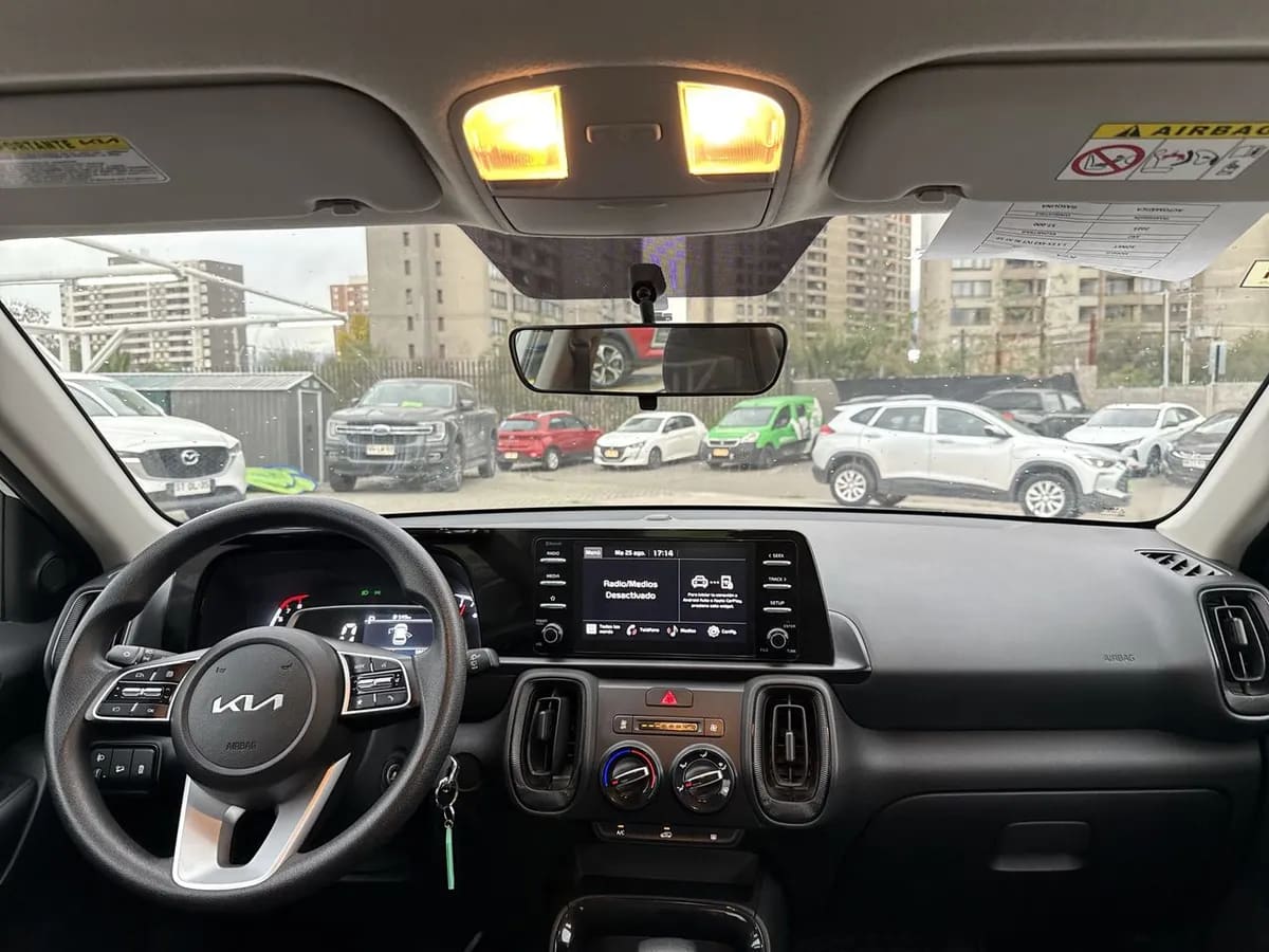 Kia Sonet 1.5 Ex 4x2 Ivt Ri At 5p año 2025