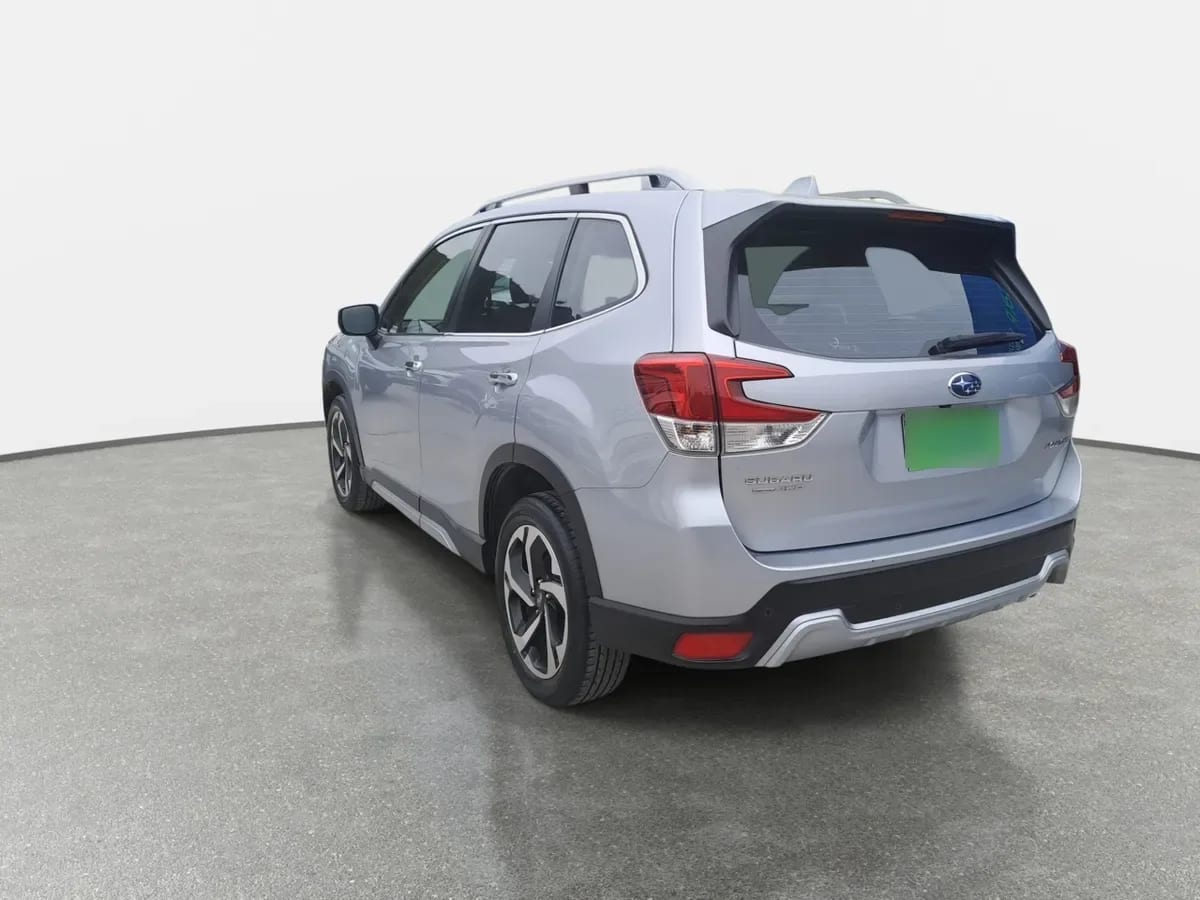 Subaru Forester 2.0i Limited Eyesight Awd At 5p año 2024