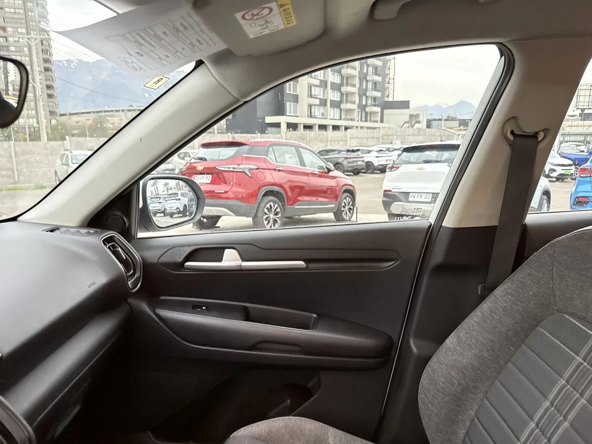 Kia Sonet 1.5 Ex 4x2 Ivt Ri At 5p año 2025
