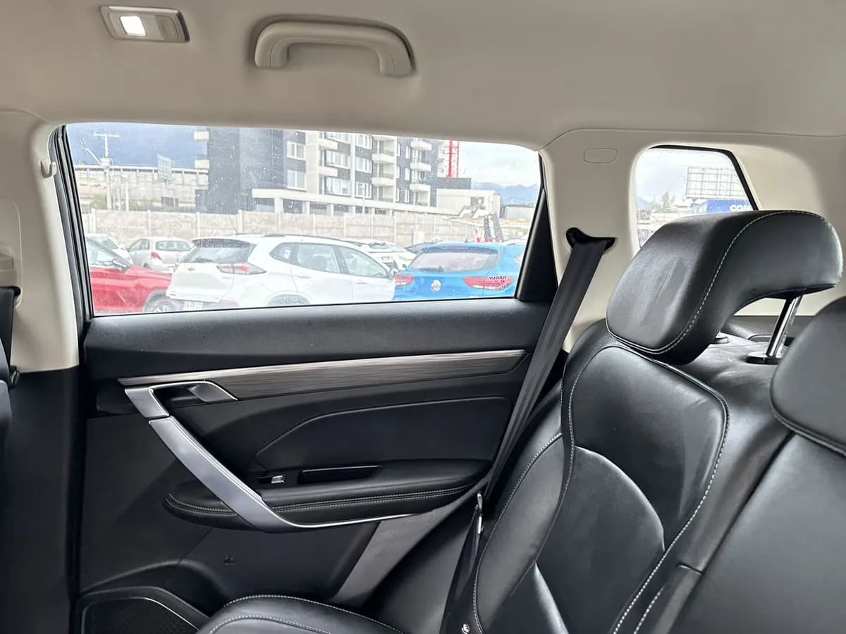 Geely Azkarra 1.5t Comfort 4x2 6at 5p año 2022