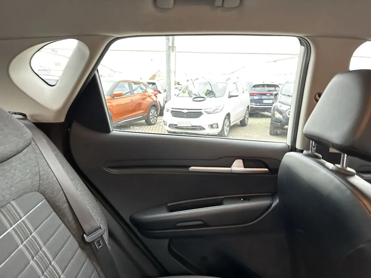 Kia Sonet 1.5 Ex 4x2 Ivt Ri At 5p año 2025