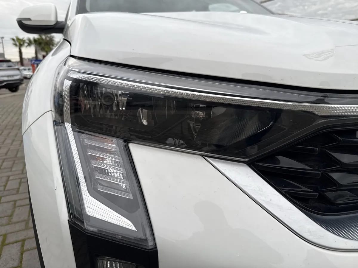 Kia Sonet 1.5 Ex 4x2 Ivt Ri At 5p año 2025