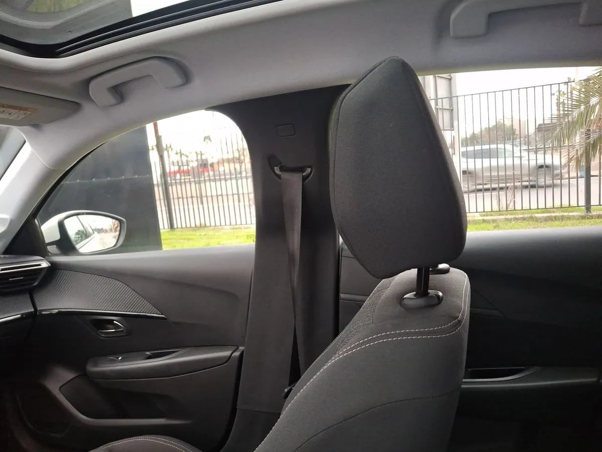 Peugeot 208 1.2 Style Puretech 75 4x2 Mt 5p año 2023