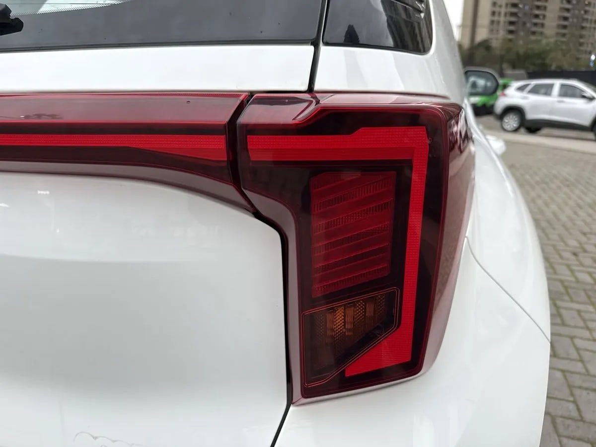 Kia Sonet 1.5 Ex 4x2 Ivt Ri At 5p año 2025