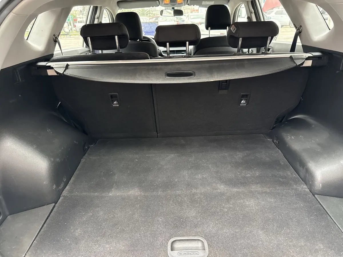 Hyundai Tucson 2.0 Plus Fl 4x2 Mt 5p año 2021