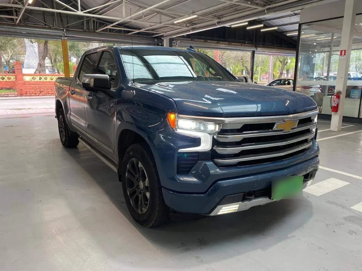 Chevrolet Silverado 3.0 High Country 4x4 At 4p año 2024