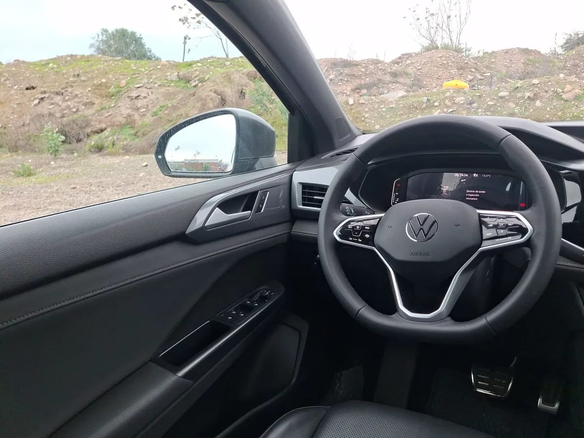 Volkswagen Taos 1.4 Tsi Highline 4x2 At 5p año 2024