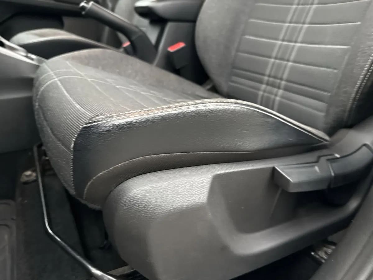 Kia Sonet 1.5 Ex 4x2 Ivt Ri At 5p año 2025