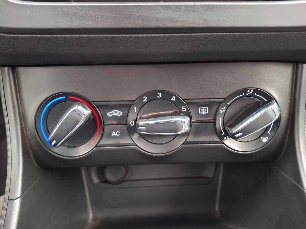 MG Mg Zs 1.5 Std 4x2 Mt 5p año 2023