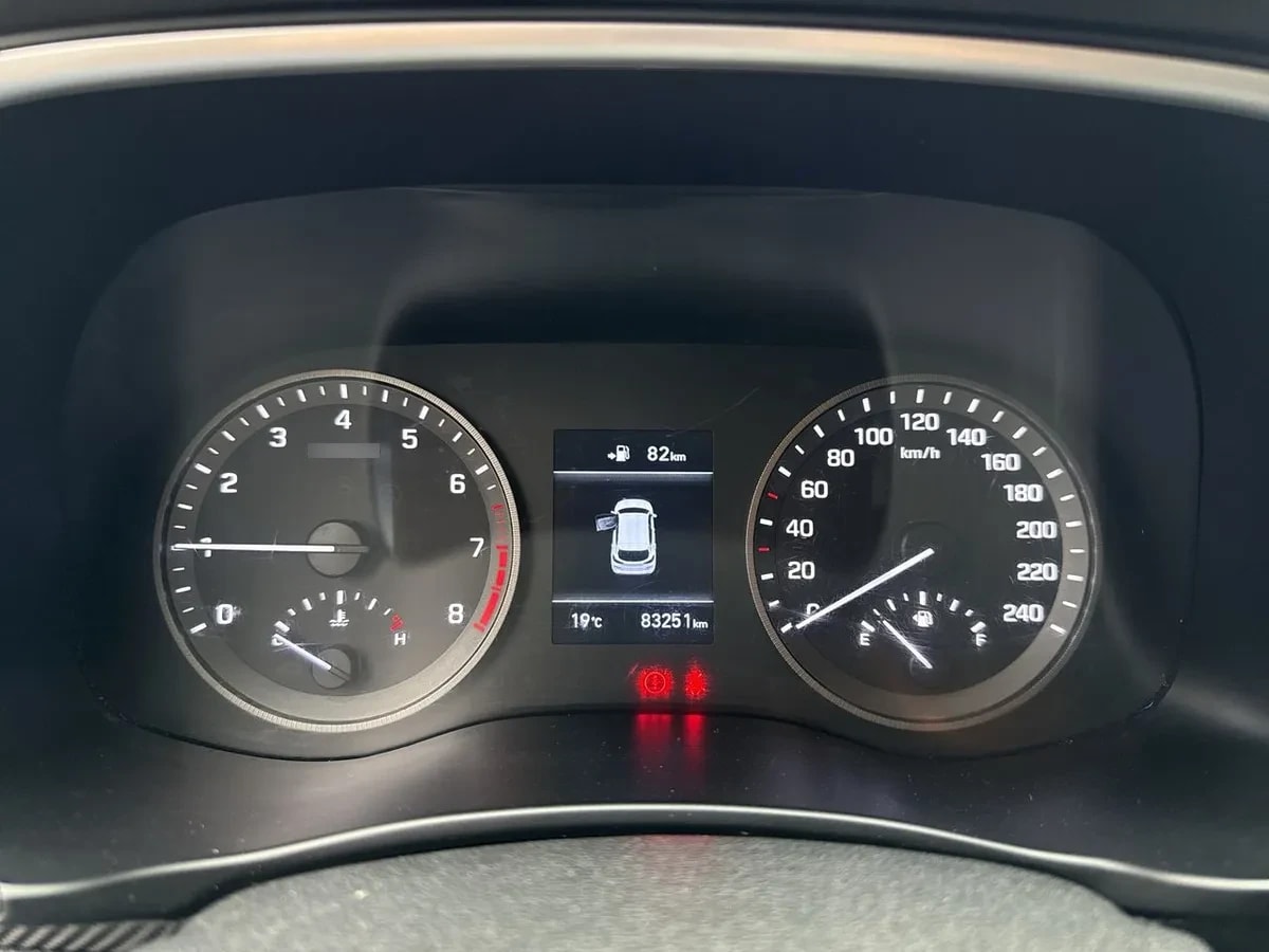 Hyundai Tucson 2.0 Plus Fl 4x2 Mt 5p año 2021