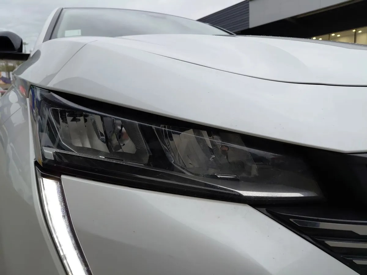 Peugeot 308 1.2 Allure Pack Puretech 130 4x2 Eat8 5p año 2023