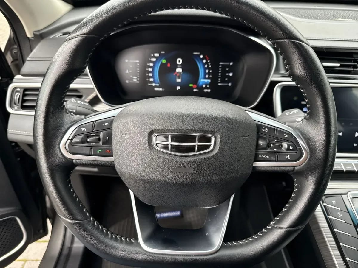 Geely Azkarra 1.5t Comfort 4x2 6at 5p año 2022