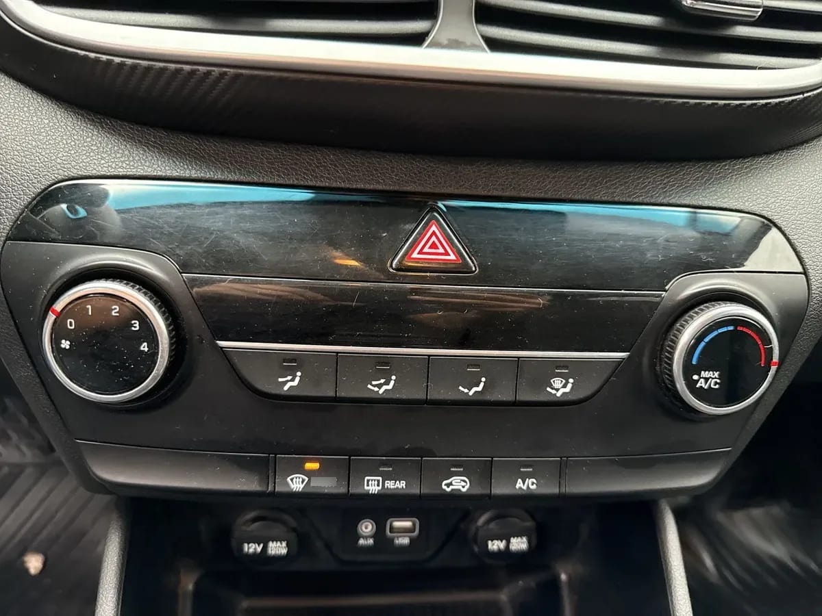 Hyundai Tucson 2.0 Plus Fl 4x2 Mt 5p año 2021