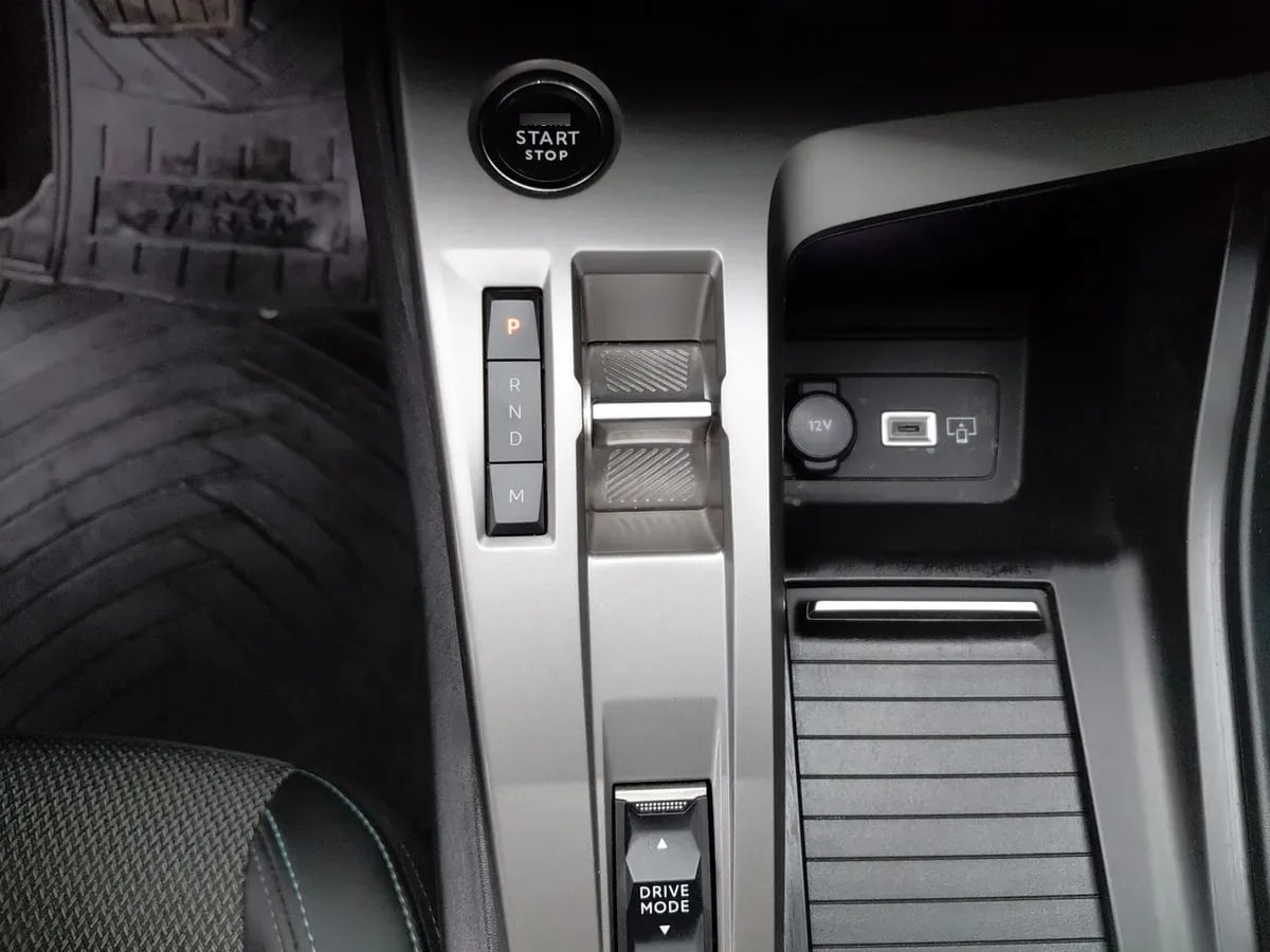 Peugeot 308 1.2 Allure Pack Puretech 130 4x2 Eat8 5p año 2023