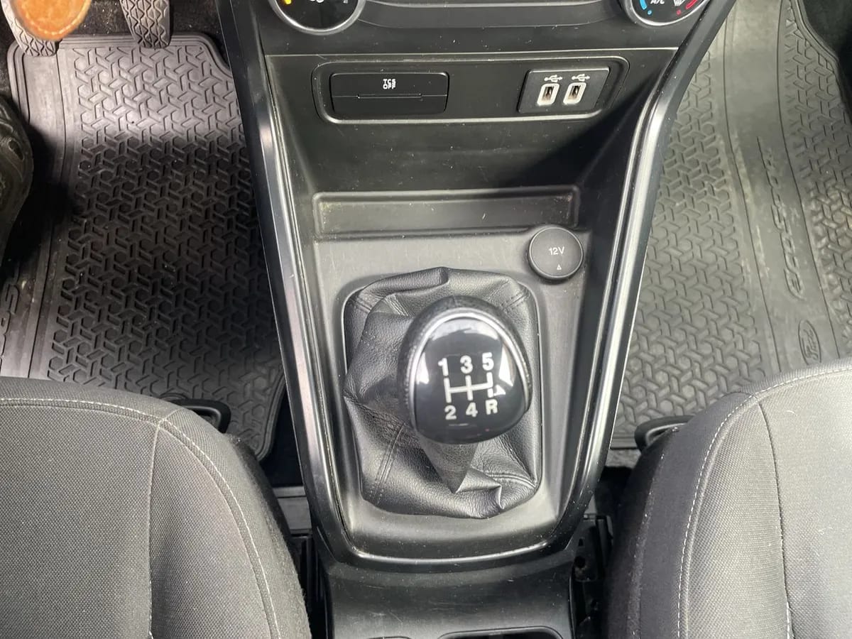 Ford Ecosport 1.5 Se 4x2 Mt 5p año 2018