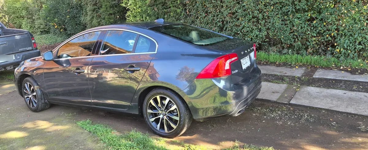 VOLVO S60 1.6 D2 Comfort Sv Plus At Diesel año 2019
