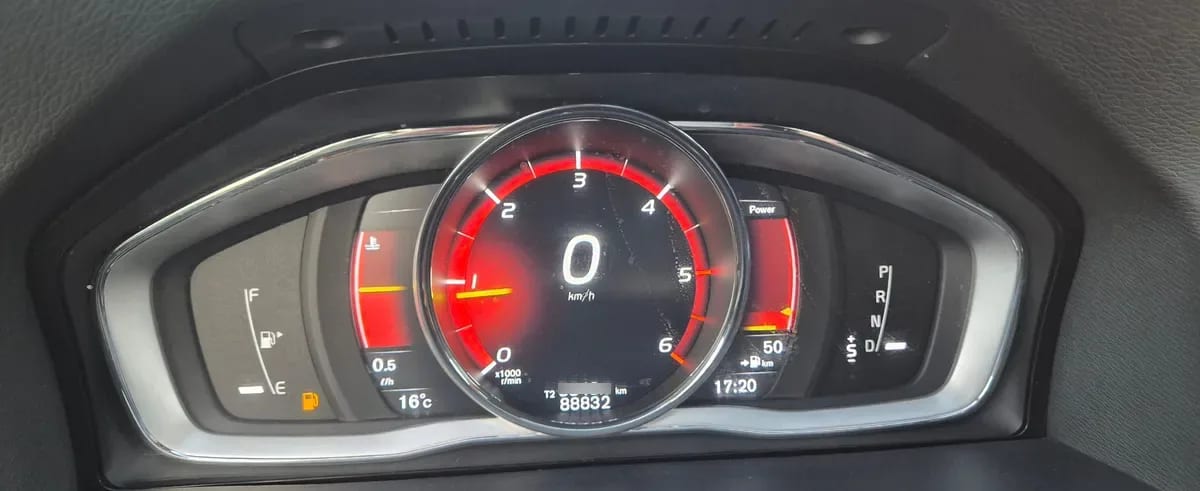 VOLVO S60 1.6 D2 Comfort Sv Plus At Diesel año 2019