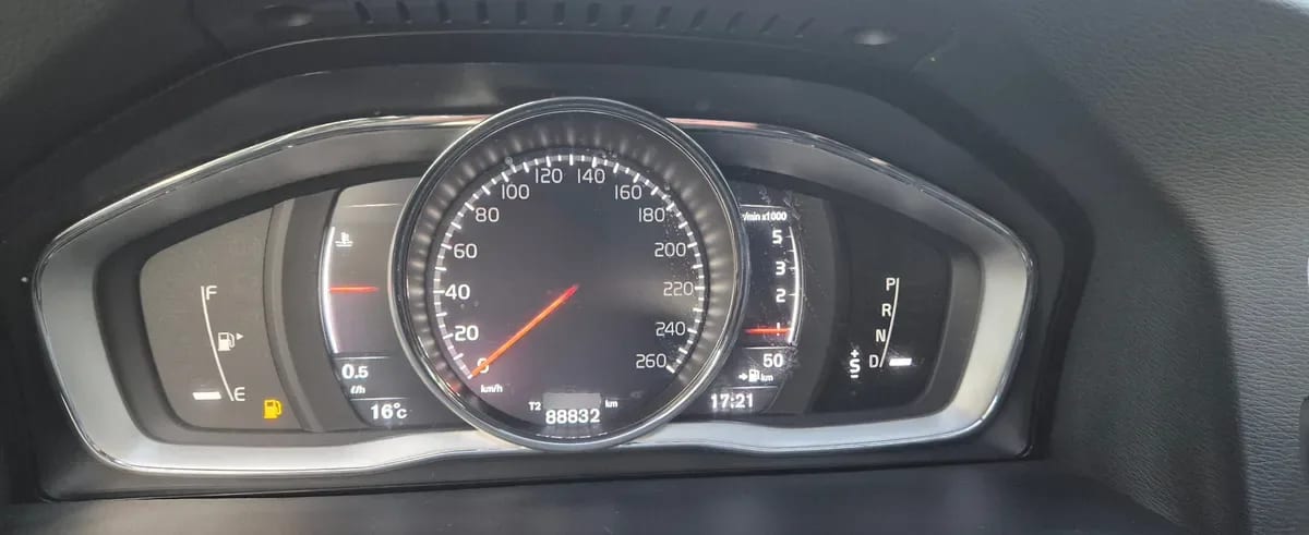 VOLVO S60 1.6 D2 Comfort Sv Plus At Diesel año 2019