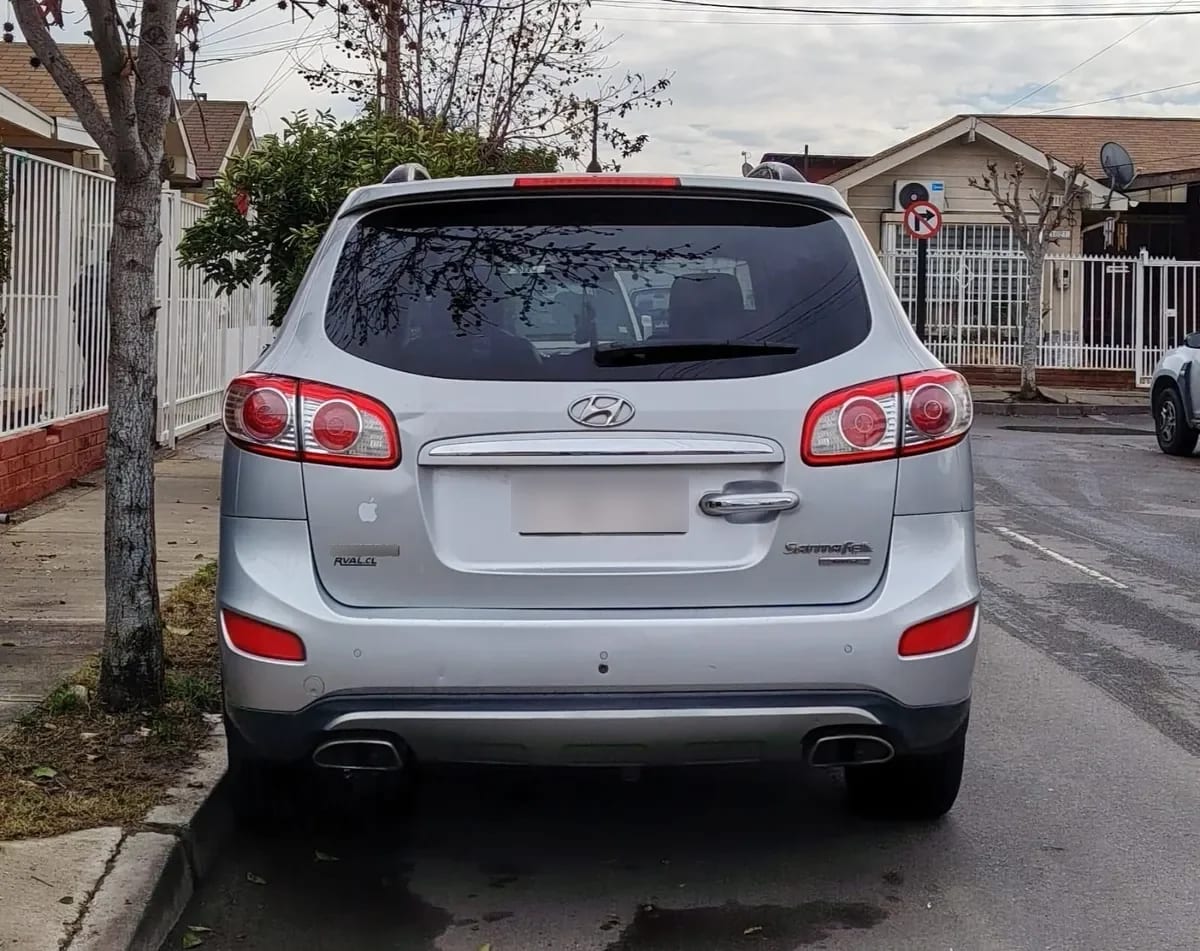 HYUNDAI SANTA FE 2.4 Gls Mt año 2012