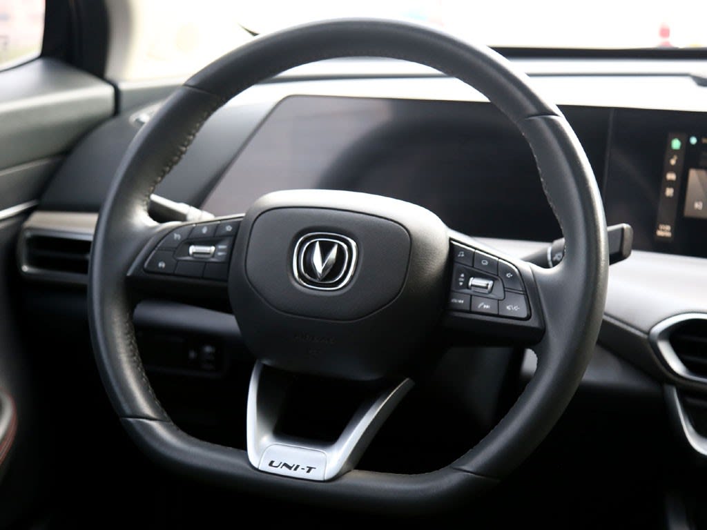 Changan Uni-T Luxury 1.5 Aut año 2023