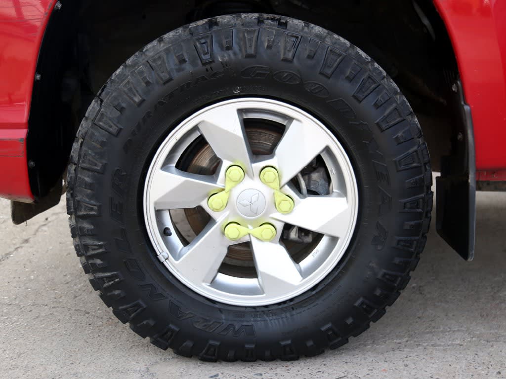 Mitsubishi L200 Katana Crt 4x4 2.4 año 2023