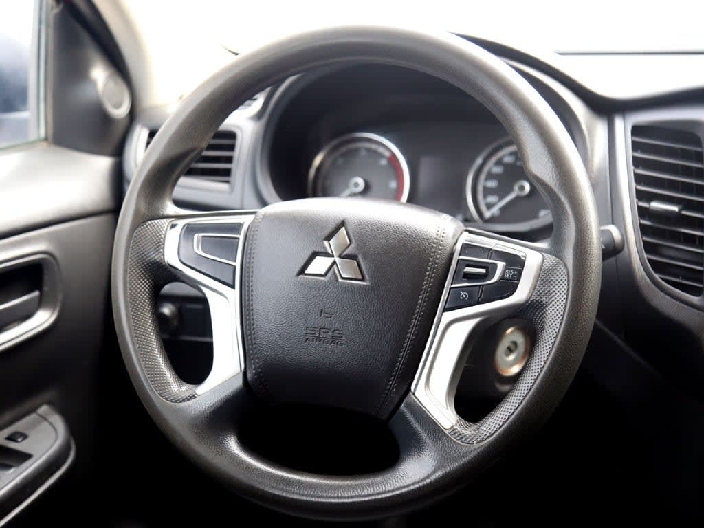 Mitsubishi L200 Katana Crt 4x4 2.4 año 2023