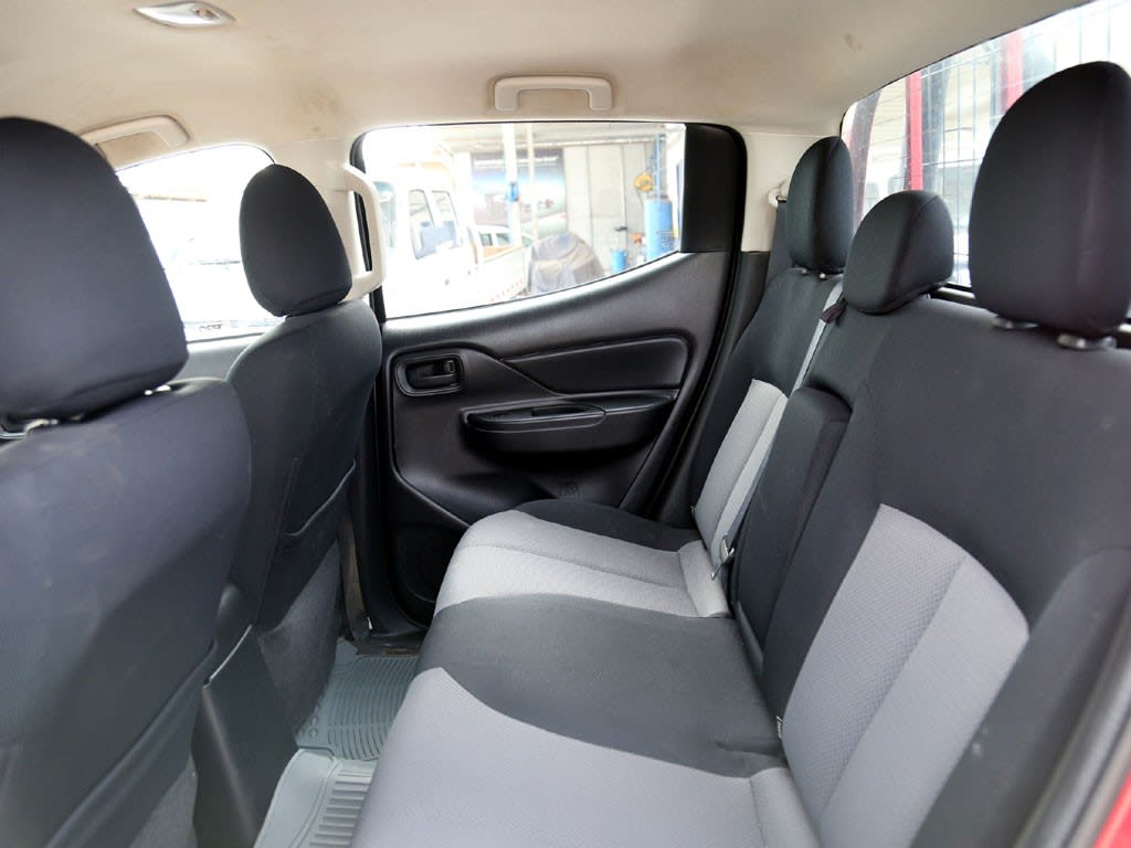 Mitsubishi L200 Katana Crt 4x4 2.4 año 2023
