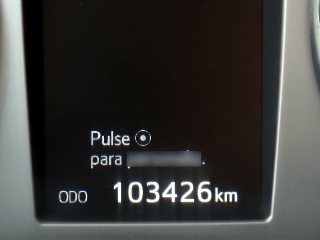 Toyota Hilux D Cab Dx 4x4 2.4 año 2022