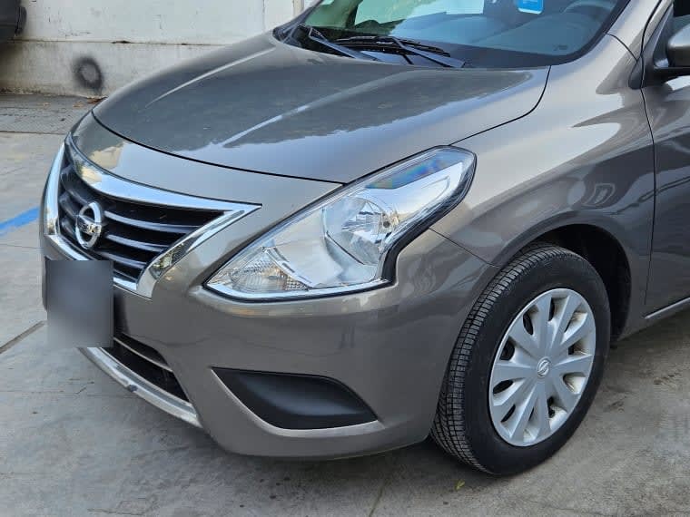 Nissan Versa 1.6 Sense Mt año 2015