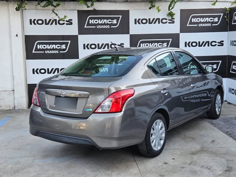 Nissan Versa 1.6 Sense Mt año 2015