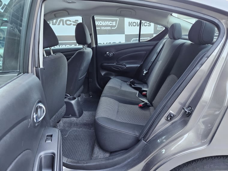 Nissan Versa 1.6 Sense Mt año 2015