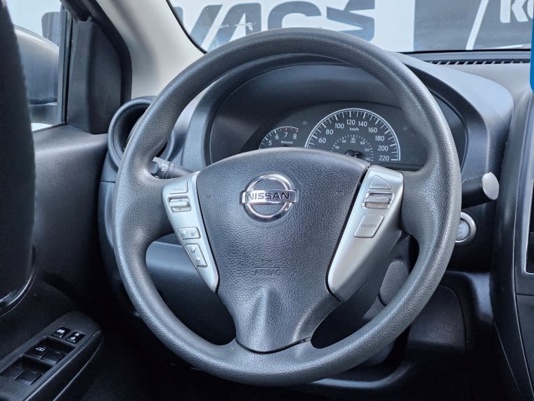 Nissan Versa 1.6 Sense Mt año 2015