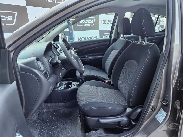 Nissan Versa 1.6 Sense Mt año 2015