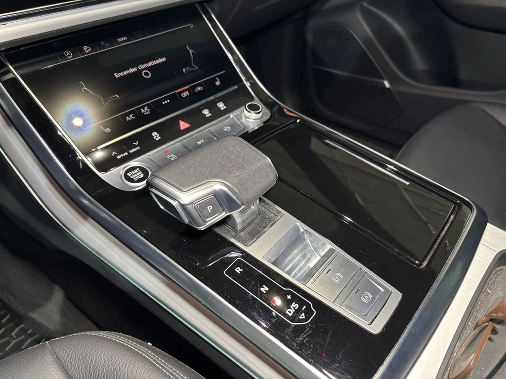 Audi Q8 Pi 55 Tfsi 4x4 3.0 Aut año 2025