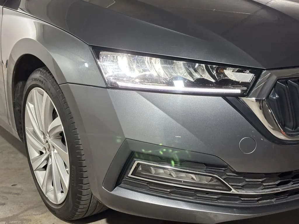 Skoda Octavia 1.4 Tsi Design At año 2024