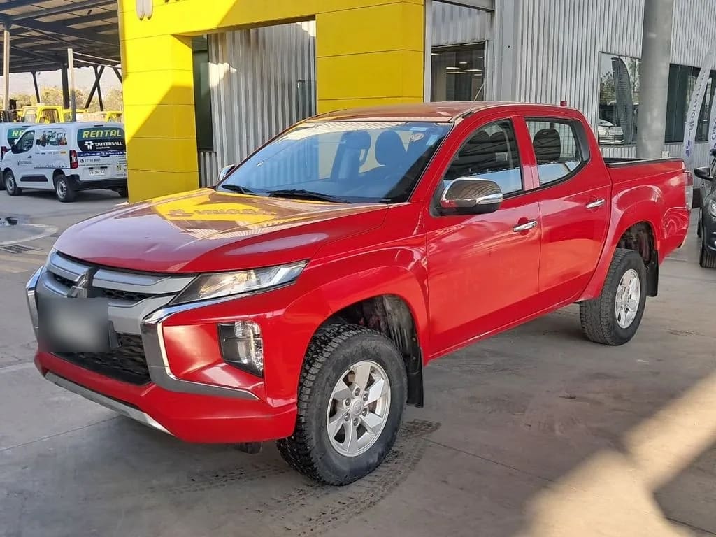 Mitsubishi L200 Katana Crt 4x4 Mt año 2023