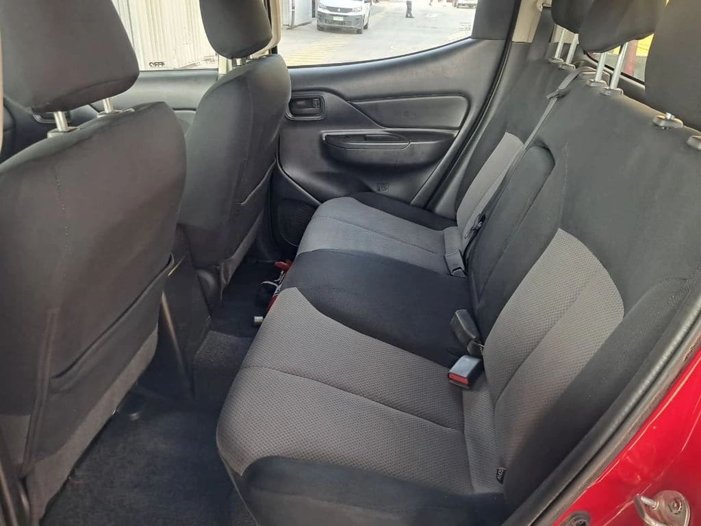 Mitsubishi L200 Katana Crt 4x4 Mt año 2023