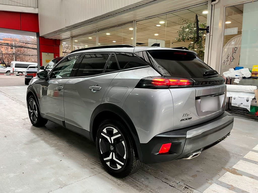 Peugeot 2008 1.2 Active año 2024