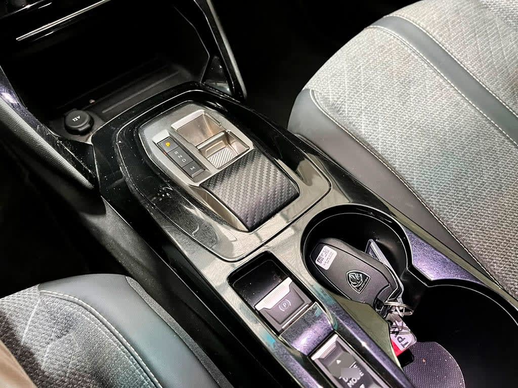 Peugeot 2008 1.2 Active año 2024