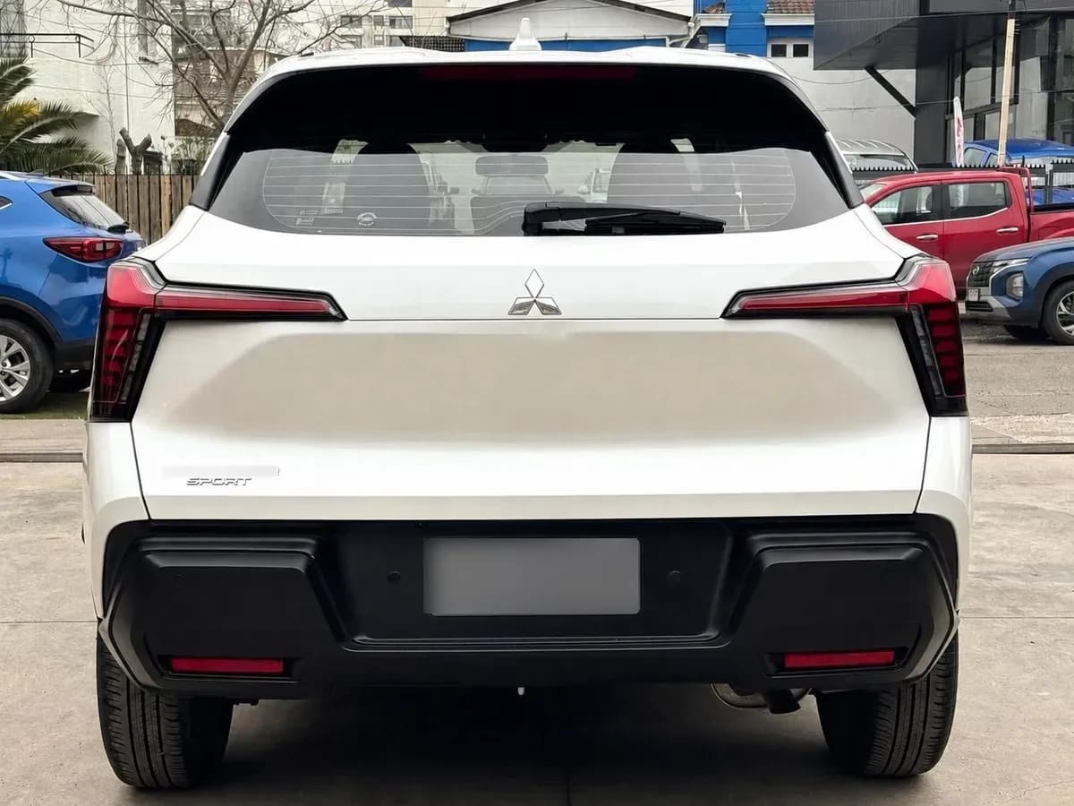 MITSUBISHI OUTLANDER Otra año 2025