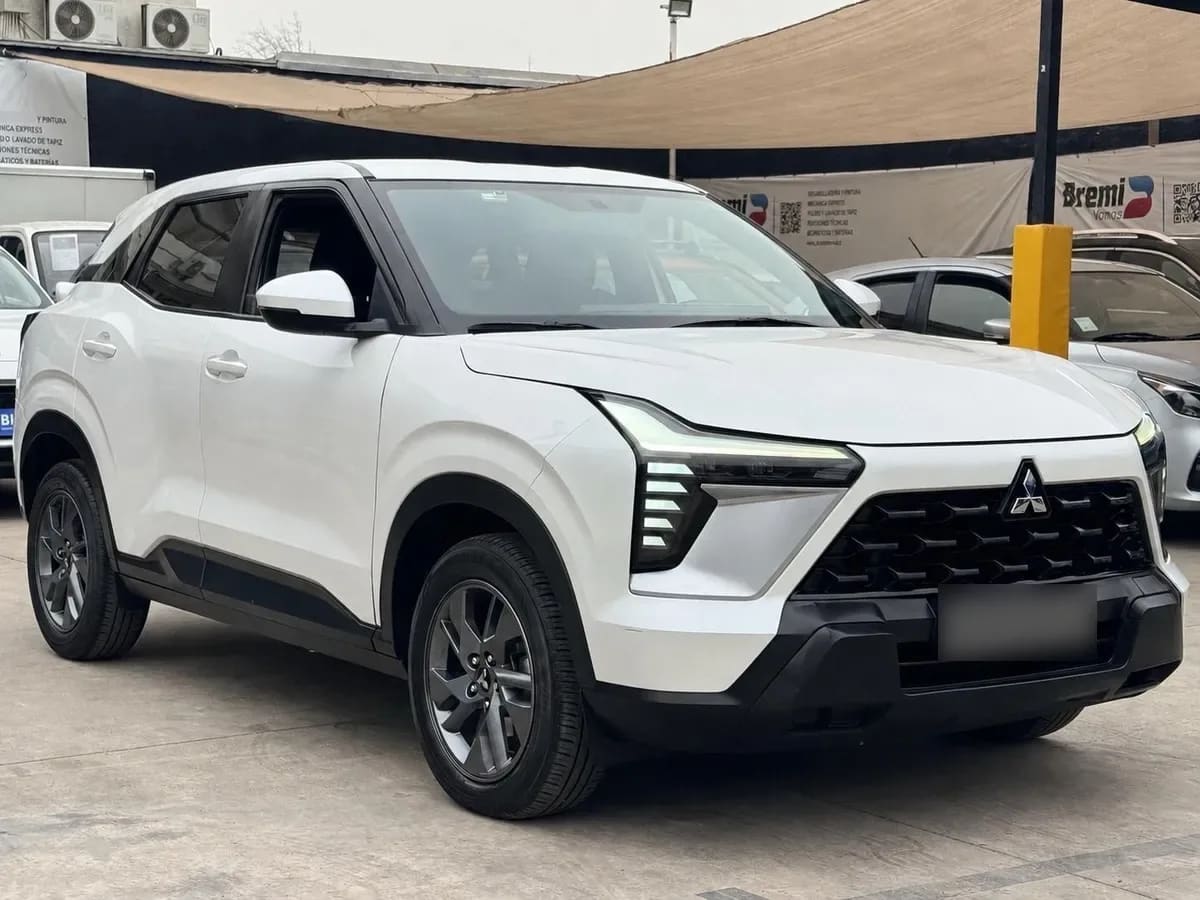 MITSUBISHI OUTLANDER Otra año 2025