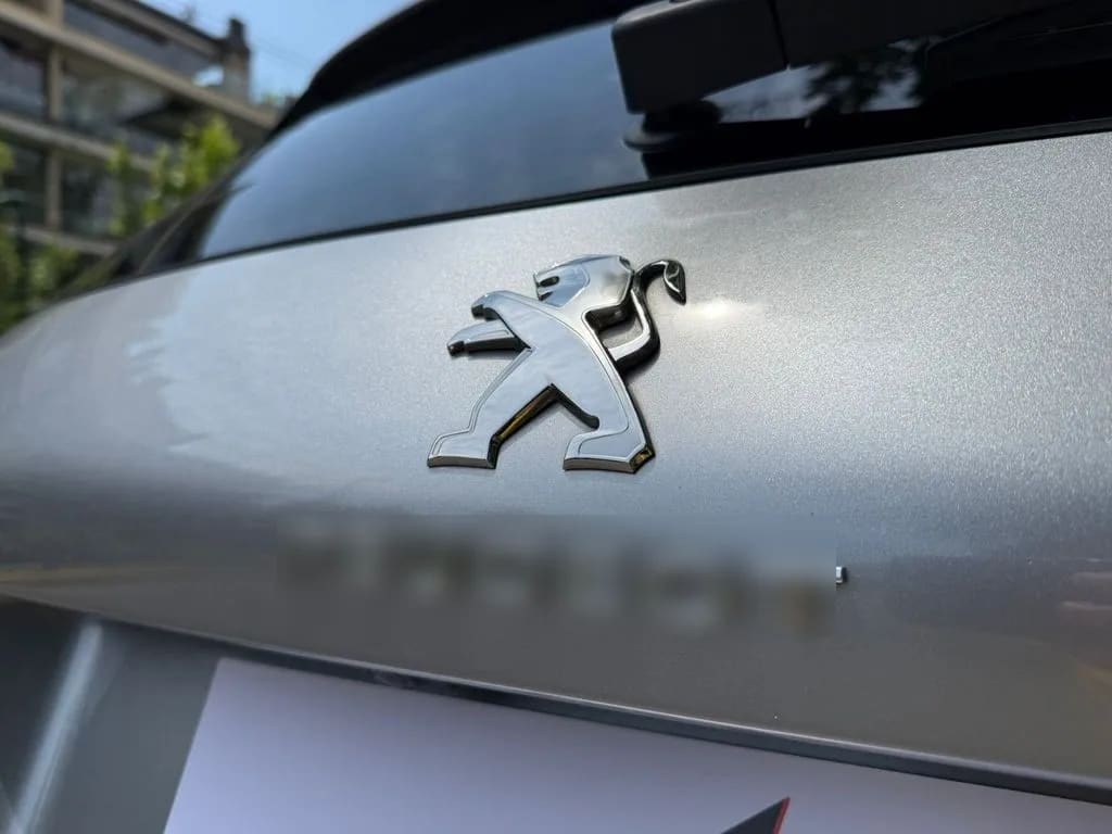 Peugeot 308 Feel 1.5 Diesel At8 año 2020