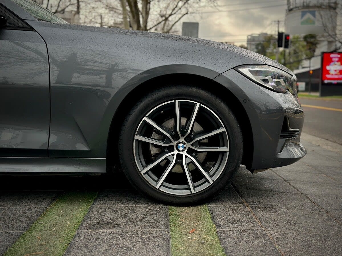 BMW 320d Executive año 2021