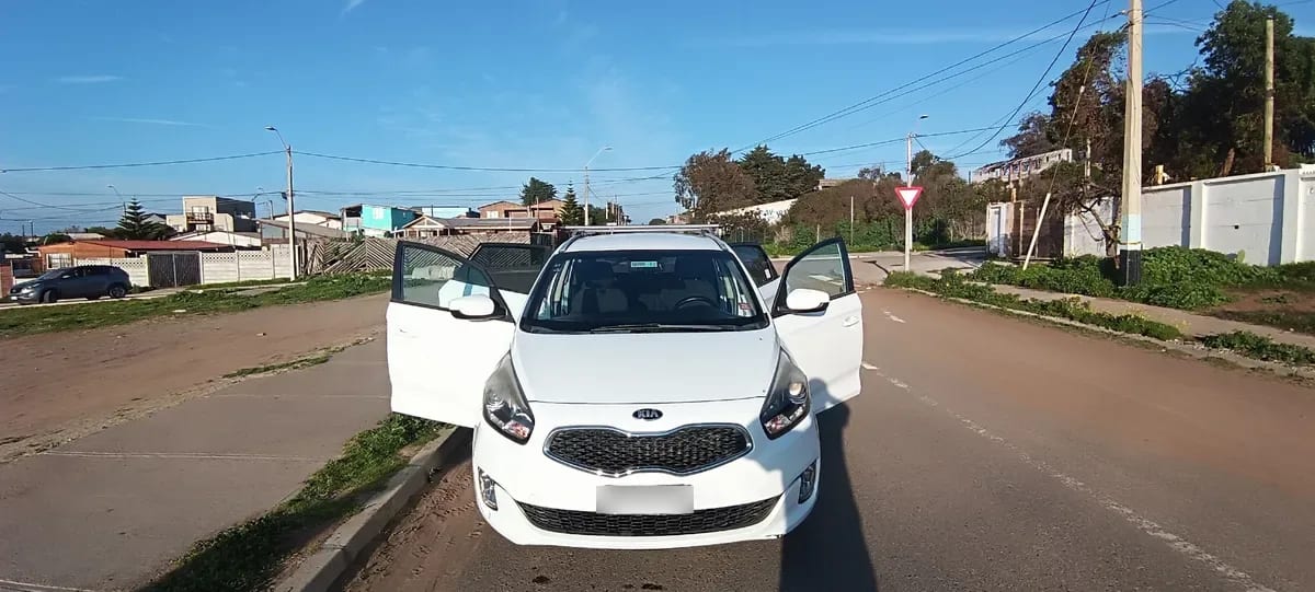 KIA MOTORS CARENS 2.0 Ex 7p Full At año 2016